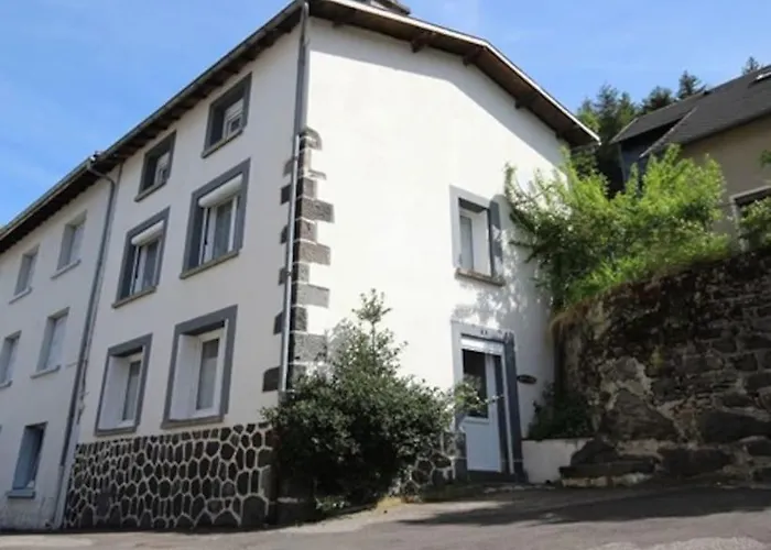 Maison 6-9 Pers Pour Et Cure Thermale Holiday home *